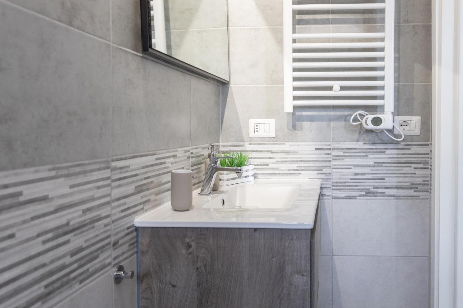 Mariposa Apartment Ливорно Экстерьер фото